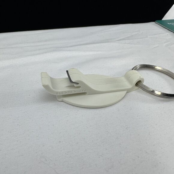 BUD LIGHT Blue White Beer Bottle Opener Key Fob Ring Vintage Keychain by EVANS - Picture 4 of 5